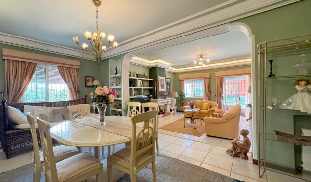 Reventa - Villa -
Torrevieja - Costa Blanca