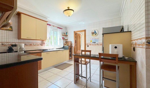 Reventa - Villa -
Torrevieja - Costa Blanca
