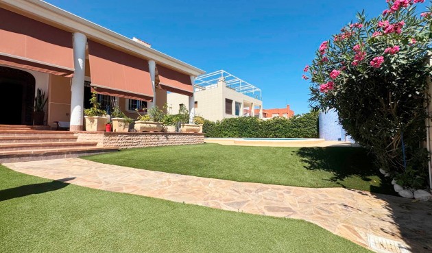 Reventa - Villa -
Torrevieja - Costa Blanca