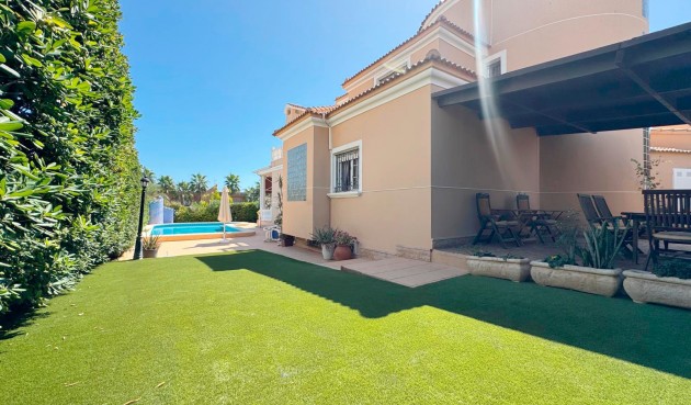 Reventa - Villa -
Torrevieja - Costa Blanca