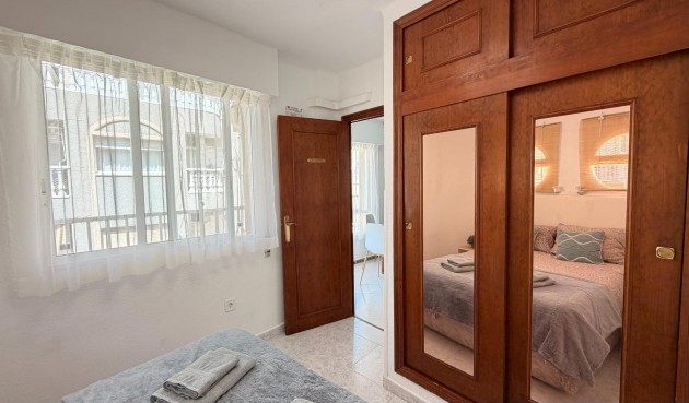 Återförsäljning - Apartment -
Torrevieja - Habaneras