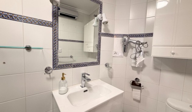 Återförsäljning - Apartment -
Torrevieja - Habaneras
