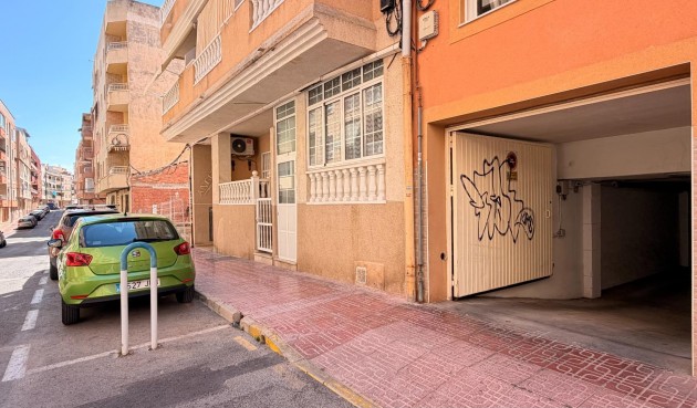 Återförsäljning - Apartment -
Torrevieja - Habaneras