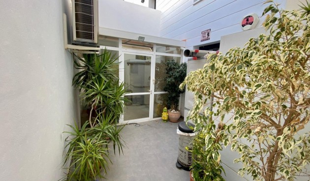 Återförsäljning - Bungalow -
Orihuela Costa - Las Ramblas