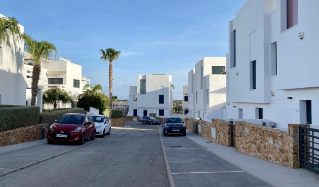 Återförsäljning - Bungalow -
Orihuela Costa - Las Ramblas
