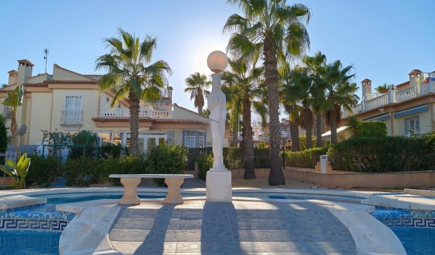 Brukt - Bungalow -
Torrevieja - Los Balcones - Los Altos del Edén