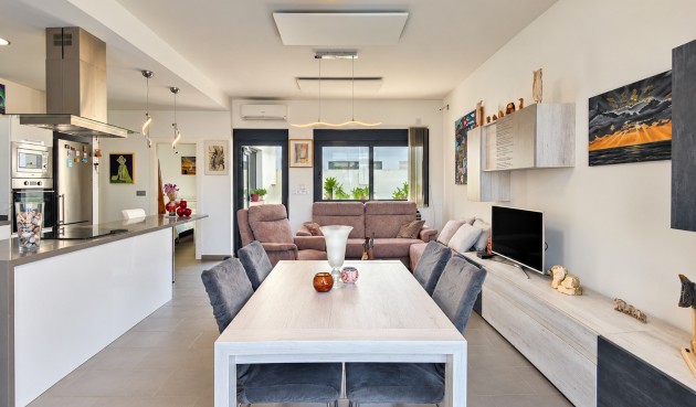 Resale - Villa -
Formentera del Segura - Costa Blanca