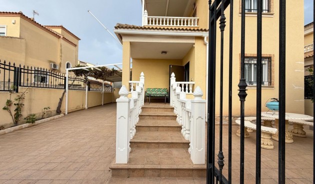 Resale - Villa -
Orihuela Costa - Lomas De Don Juan