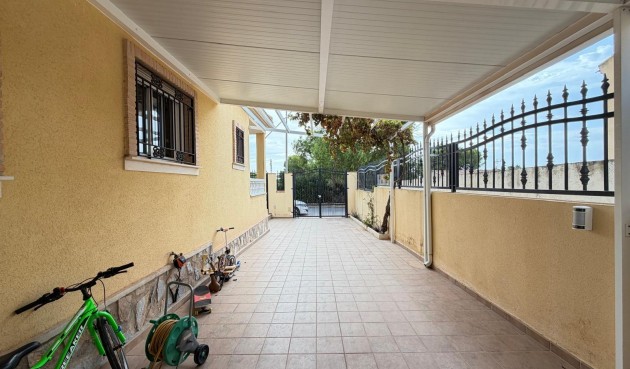 Resale - Villa -
Orihuela Costa - Lomas De Don Juan