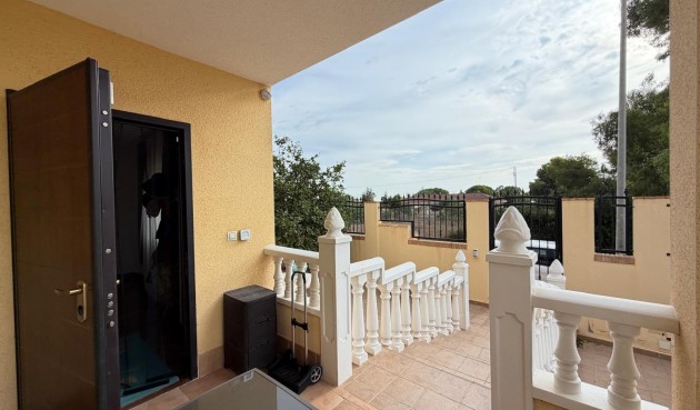 Resale - Villa -
Orihuela Costa - Lomas De Don Juan