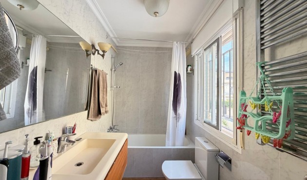Resale - Villa -
Orihuela Costa - Lomas De Don Juan