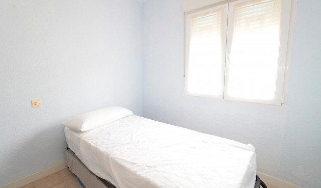 Resale - Town House -
Torrevieja - Playa De Los Naufragos