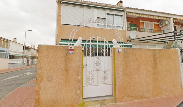 Resale - Town House -
Torrevieja - Playa De Los Naufragos
