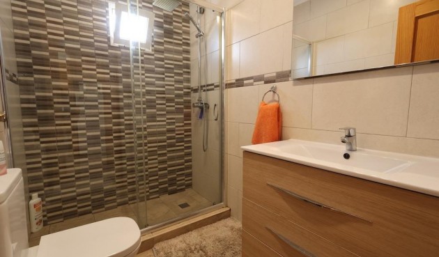 Resale - Bungalow -
Orihuela Costa - Costa Blanca