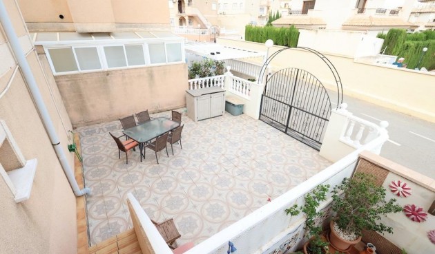 Resale - Bungalow -
Orihuela Costa - Costa Blanca