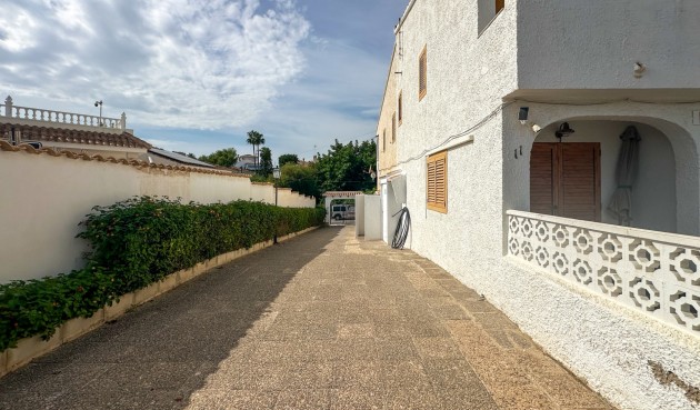 Resale - Town House -
Playa Flamenca - Costa Blanca
