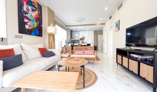 Resale - Villa -
Villamartin - Costa Blanca
