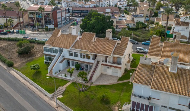 Resale - Bungalow -
Orihuela Costa - Costa Blanca