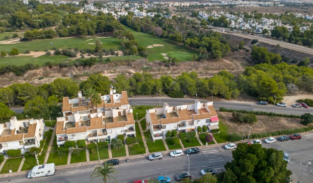 Resale - Bungalow -
Orihuela Costa - Costa Blanca