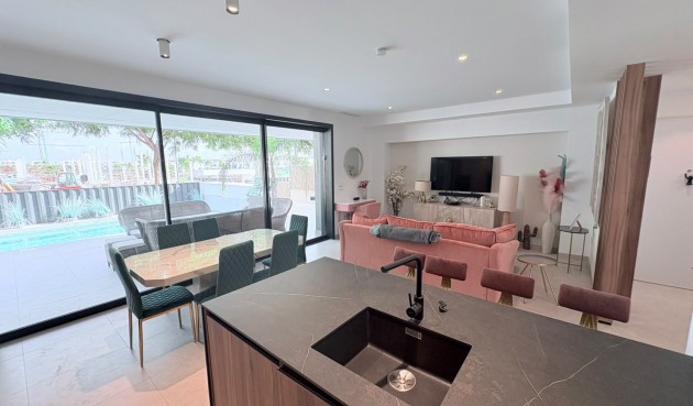 Reventa - Villa -
Torre Pacheco - Inland