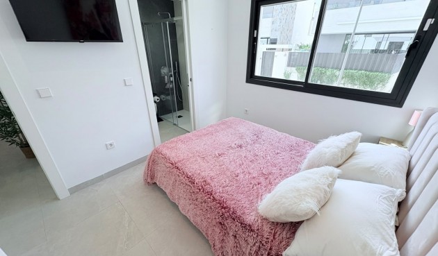 Reventa - Villa -
Torre Pacheco - Inland