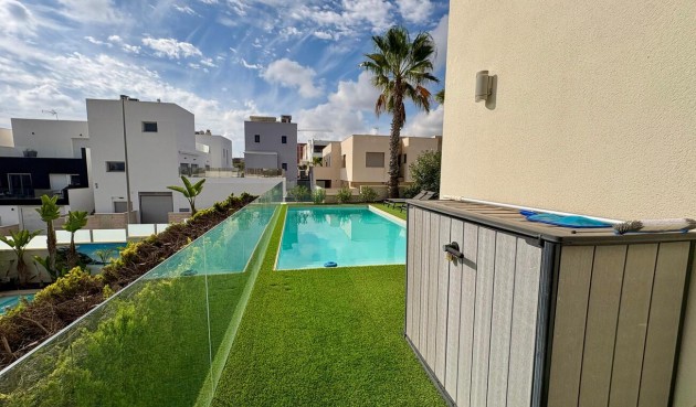 Resale - Villa -
Benijofar - Costa Blanca