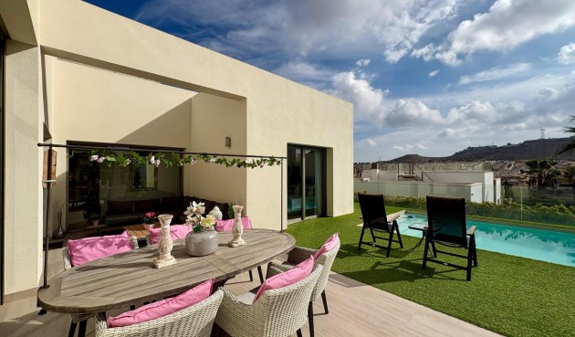 Resale - Villa -
Benijofar - Costa Blanca