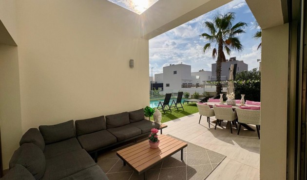 Resale - Villa -
Benijofar - Costa Blanca