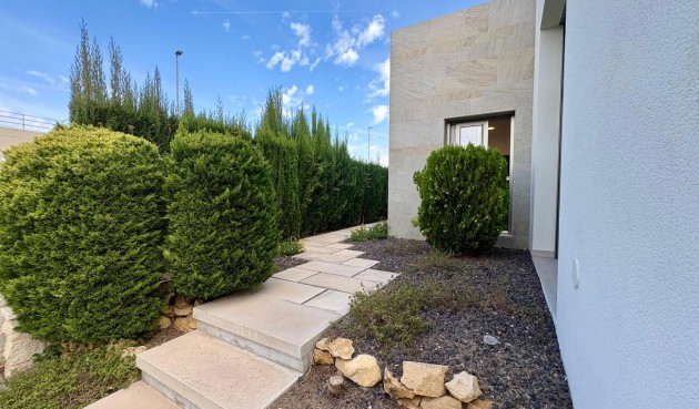 Resale - Villa -
Benijofar - Costa Blanca