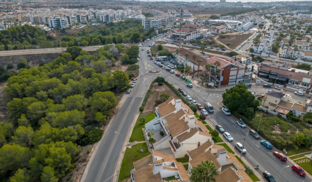Resale - Bungalow -
Orihuela - Inland