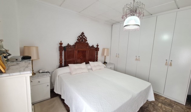 Brukt - Town House -
Elda - Inland