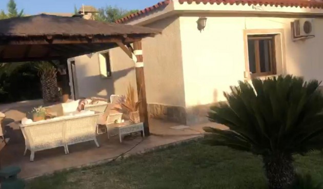 Resale - Villa -
Elda - Inland