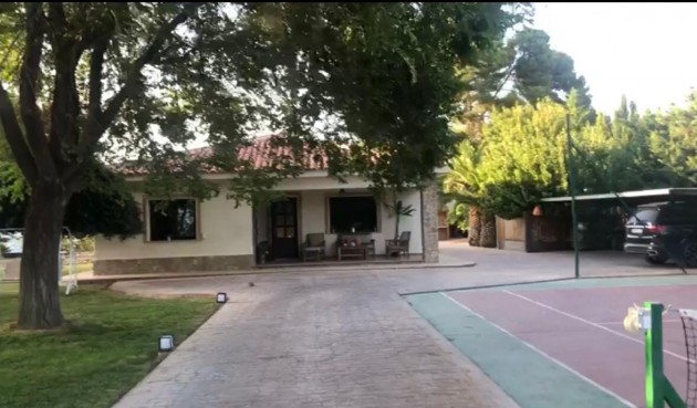 Resale - Villa -
Elda - Inland