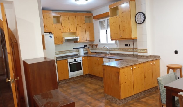 Resale - Villa -
Yecla - Inland