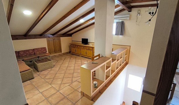 Resale - Villa -
Yecla - Inland