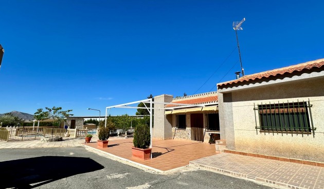 Brukt - Villa -
Yecla - Inland