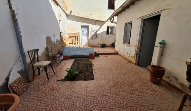Resale - Town House -
Pinoso - Inland