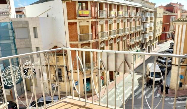 Resale - Apartment -
Sax - Inland