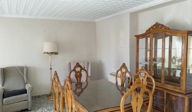 Resale - Apartment -
Sax - Inland