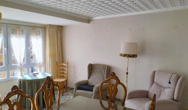 Resale - Apartment -
Sax - Inland