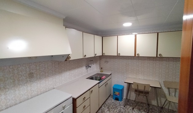 Resale - Apartment -
Sax - Inland