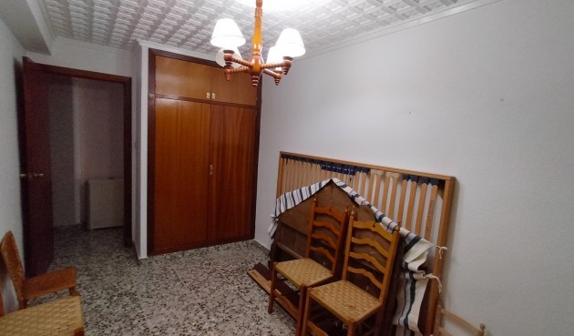 Resale - Apartment -
Sax - Inland