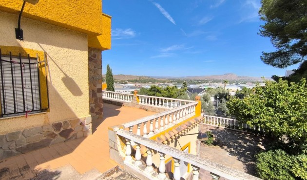 Resale - Villa -
Yecla - Inland