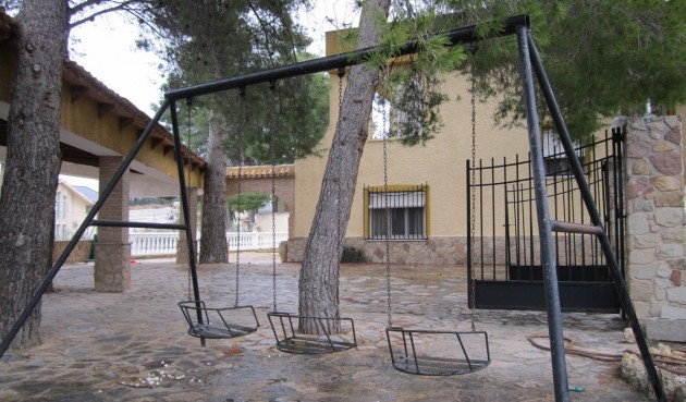 Resale - Villa -
Yecla - Inland