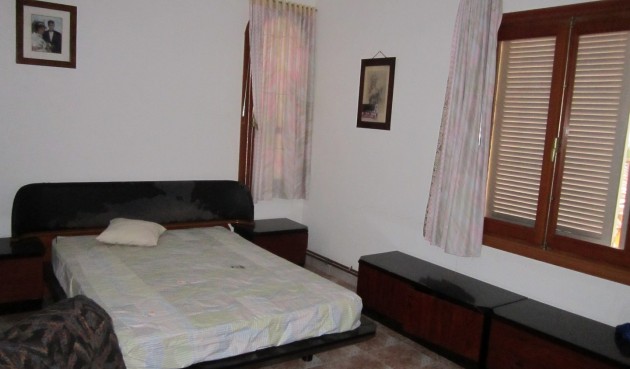 Resale - Villa -
Yecla - Inland
