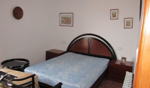 Resale - Villa -
Yecla - Inland
