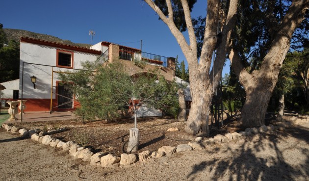 Resale - Villa -
Fortuna - Inland