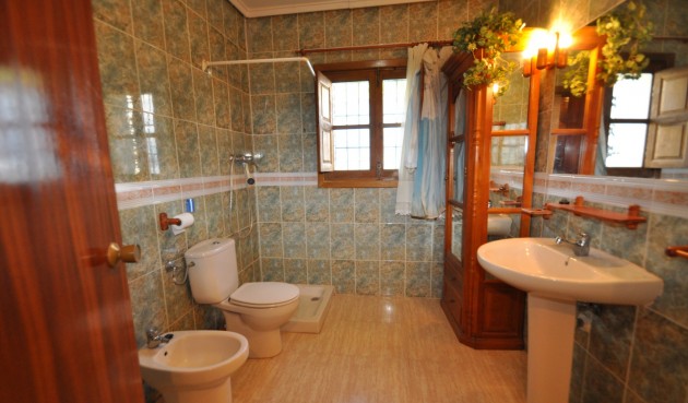 Resale - Villa -
Fortuna - Inland