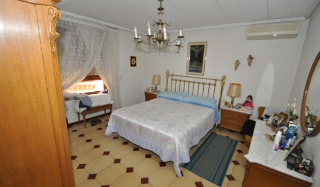 Resale - Town House -
Petrer - Inland