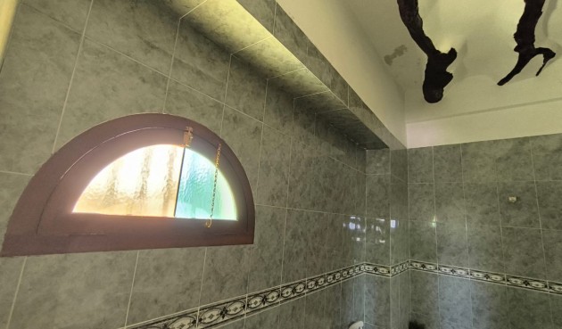 Resale - Villa -
Novelda - Inland